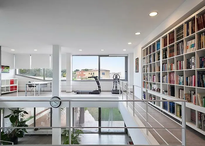 Villa Garriguella غارغيييّا