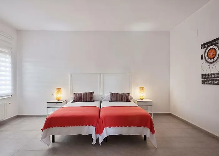 بيت للعطل Villa Garriguella غارغيييّا