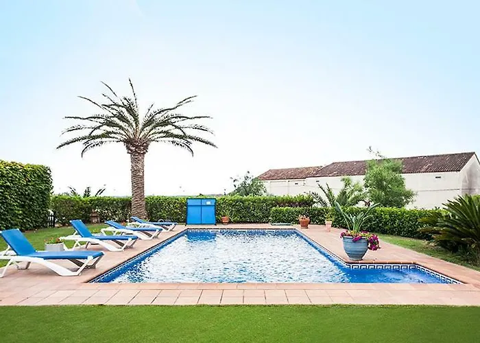 Villa Garriguella * غارغيييّا